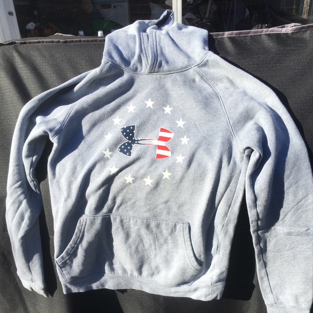UnderArmour YXl hooded sweatshirt